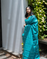 GLOW - SILVER ZARI